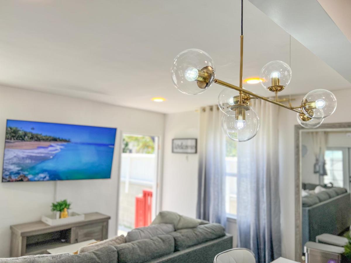 Luxury Villa With Hot Tub! Walk To Beach & Bars Long Beach Extérieur photo