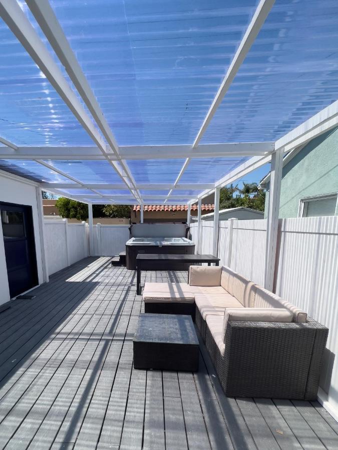 Luxury Villa With Hot Tub! Walk To Beach & Bars Long Beach Extérieur photo